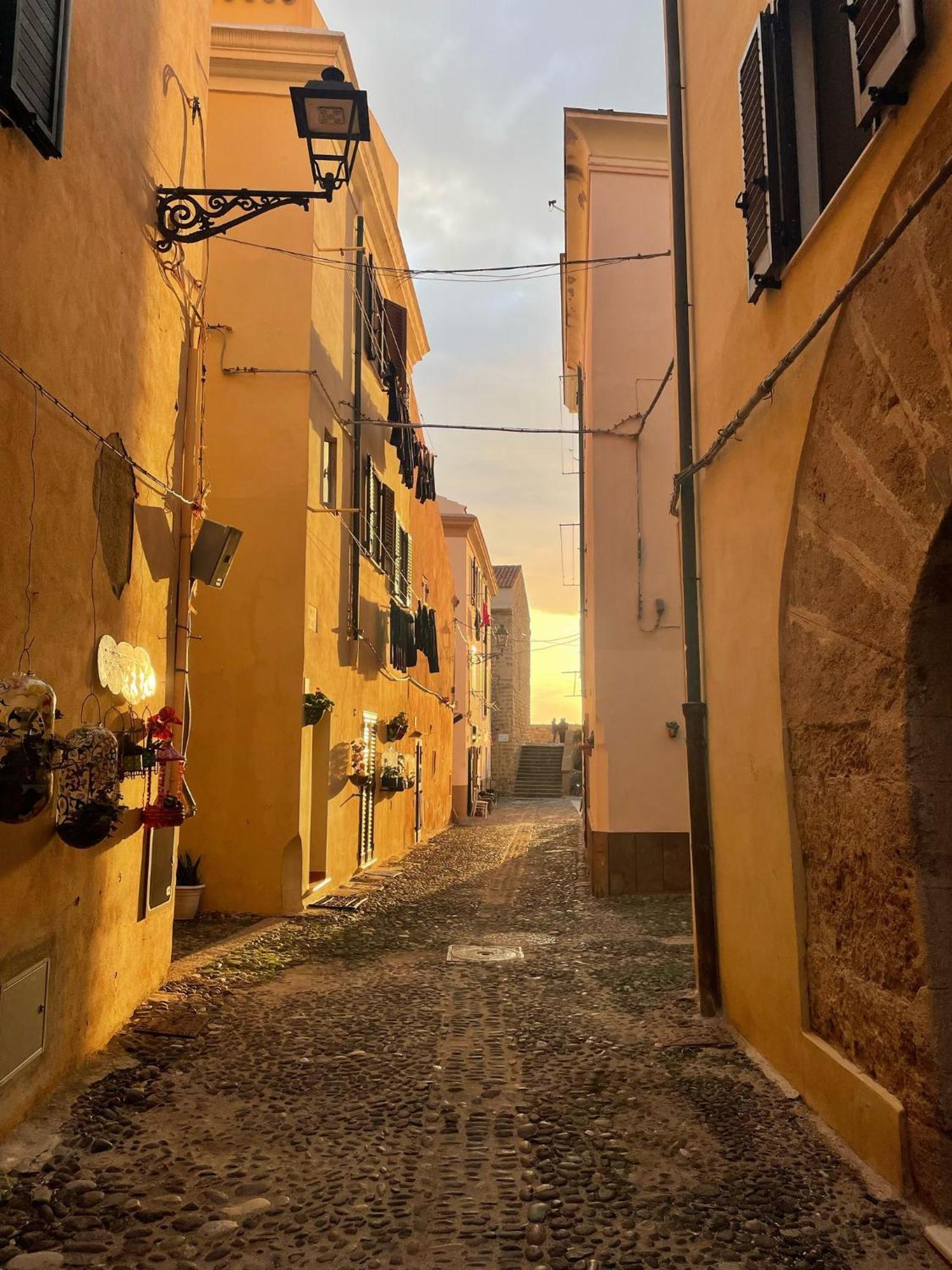 Suite "La Finestra Su Alghero" Buitenkant foto